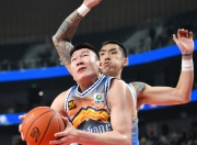 开云体育中国-包含新疆男篮再次主场失利，球队陷入困境的词条