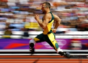 开云体育登录-年度焦点之战之夜，布克进攻端无人可挡