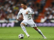 开云体育在线-总决赛之夜，凯恩攻防两端的绝对统治