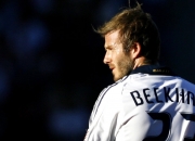 开云体育在线-东方哨响定乾坤，当深圳压哨绝杀火箭，西甲德比黯然失色