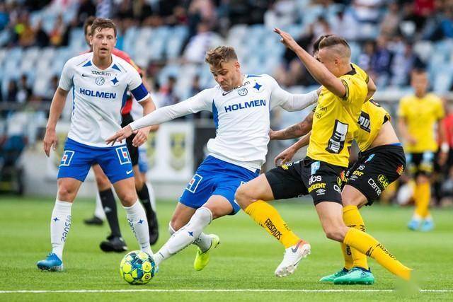 奥萨苏纳客场作战技术出色