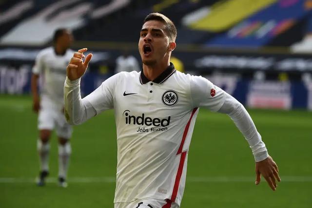 法兰克福全取三分，德甲积分榜上升的简单介绍