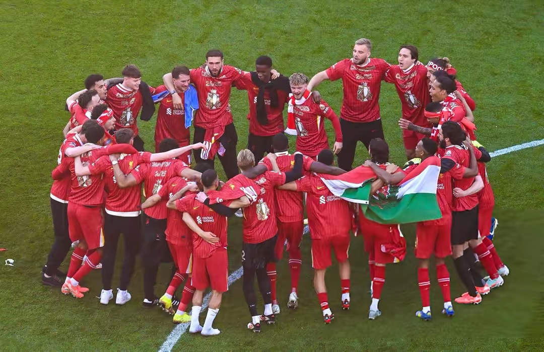 包含利物浦反击反弹追梦欧冠夺冠的词条