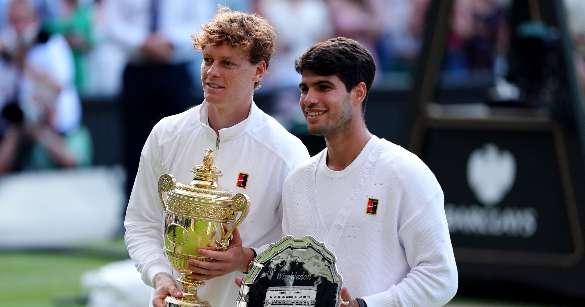 包含戴维斯杯横扫温网,梅德韦杰夫扛起全队的词条 包含戴维斯杯横扫温网,梅德韦杰夫扛起全队的词条