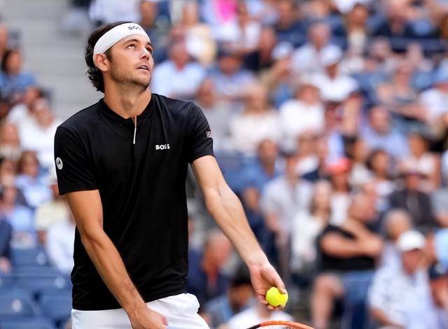 法国网球队爆冷日本网球队，兹维列夫制霸全场的简单介绍