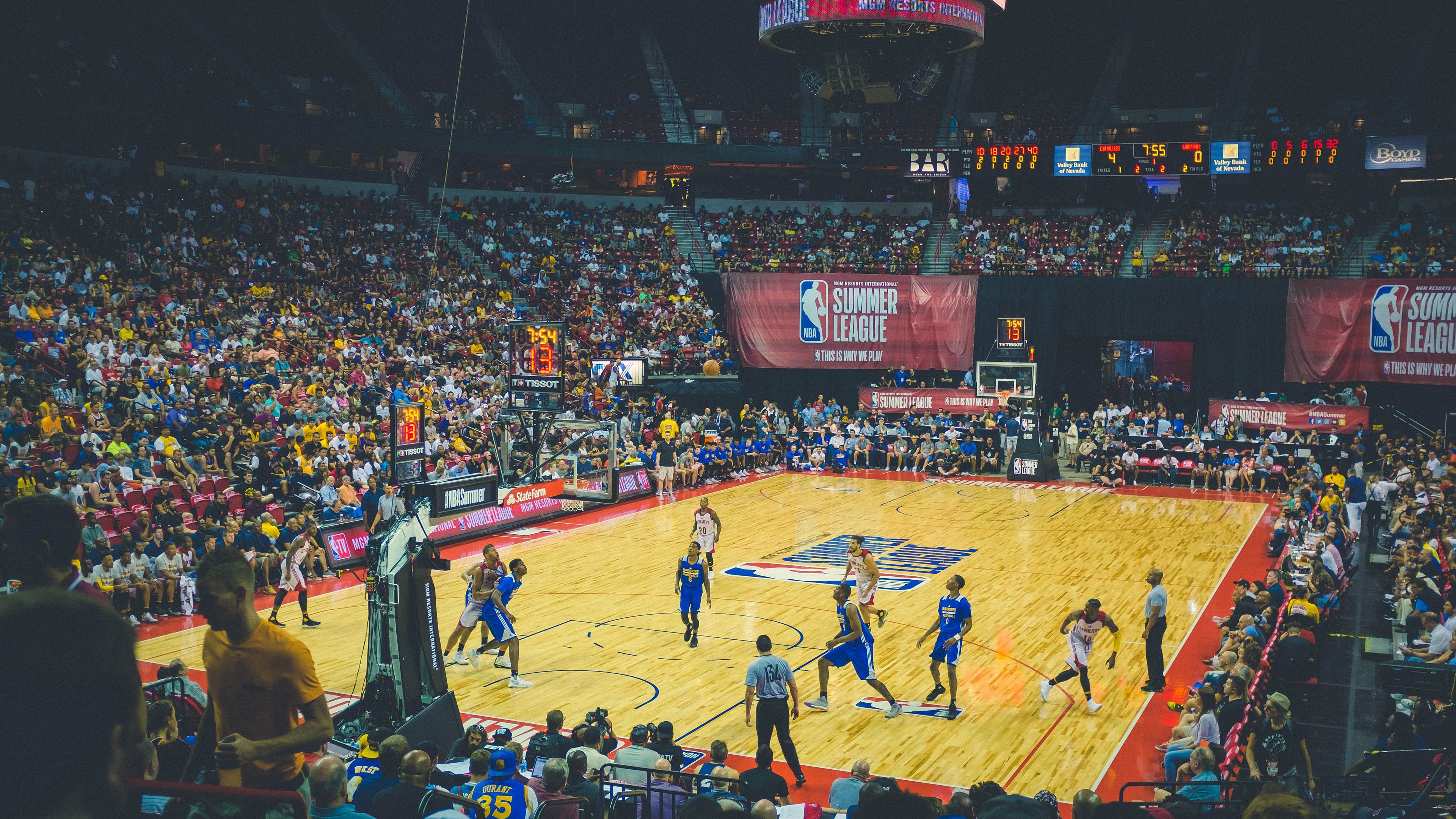 纽约新王登基？西亚卡姆关键节点连斩火箭，尼克斯强势崛起