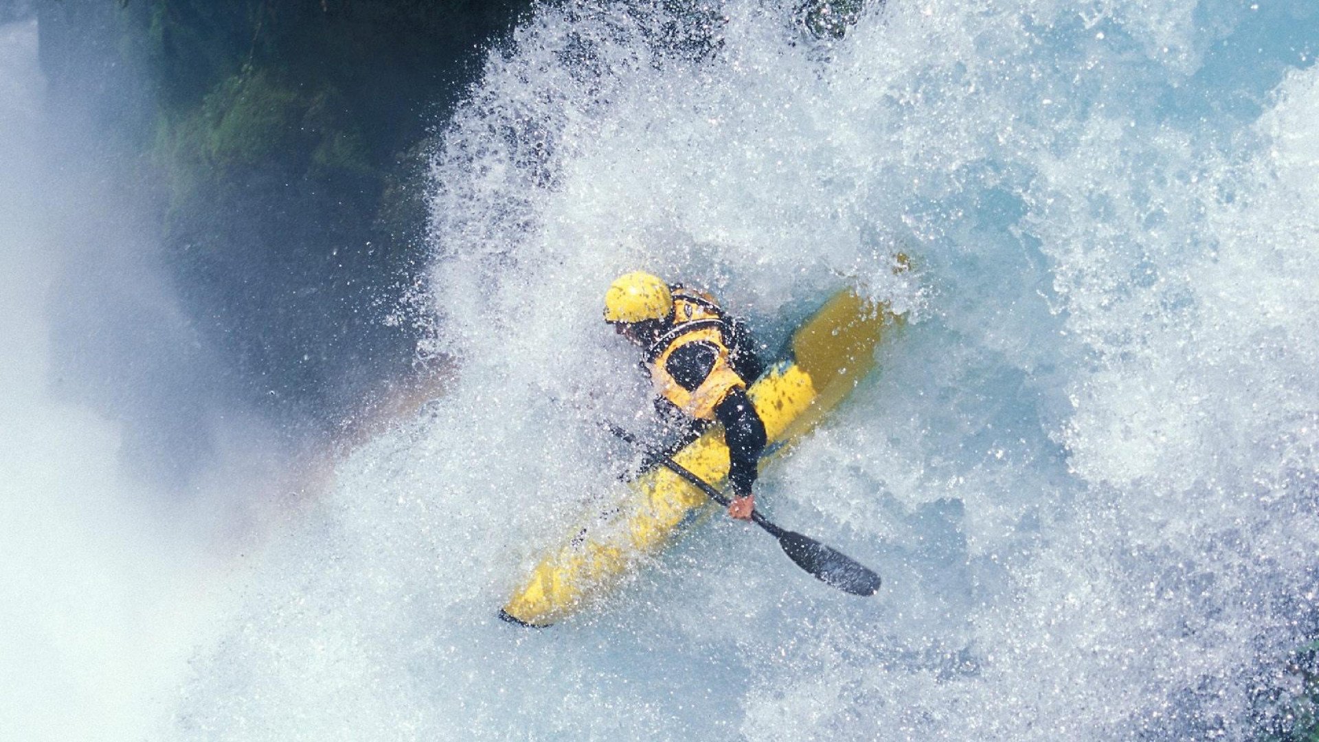 莱万独舞，墨西哥鏖战哥伦比亚，一场定义美洲足球精神的史诗对决